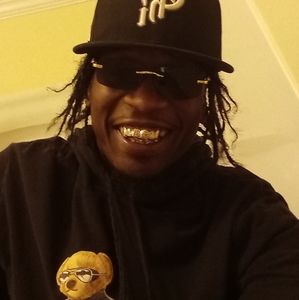 Meet your Posher, The Handsome One